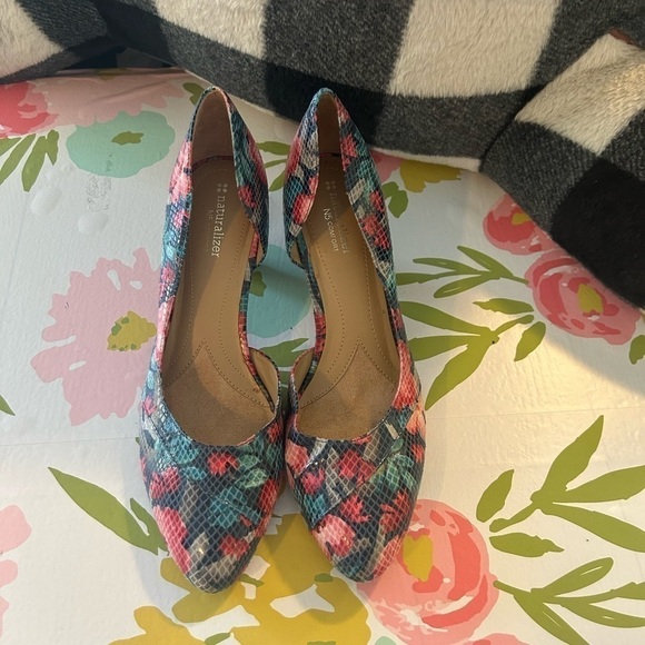 Neutralizers, ladies, size 10 floral high heels, snake, skin, print - Picture 2 of 10